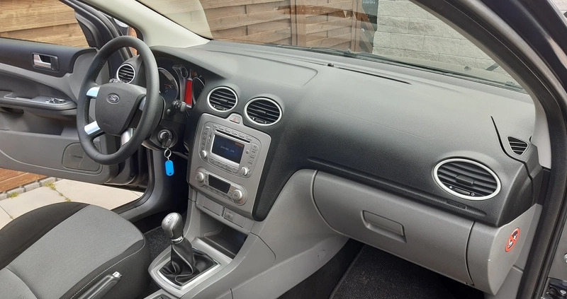 Ford Focus cena 18900 przebieg: 200000, rok produkcji 2010 z Kostrzyn nad Odrą małe 436